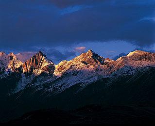 Fami通新作评分公布：地雷社新作获31分好评！